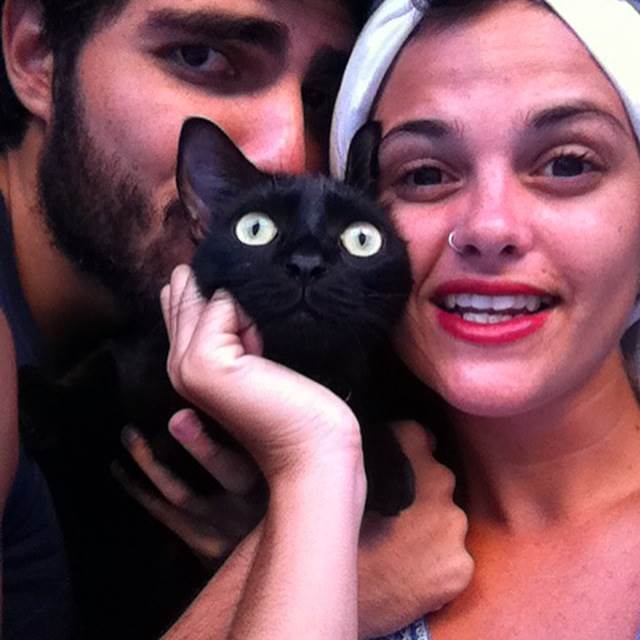 dog-sitter to adele 94ad9a3f-eebe-4c02-bd48-aad90b7482e8